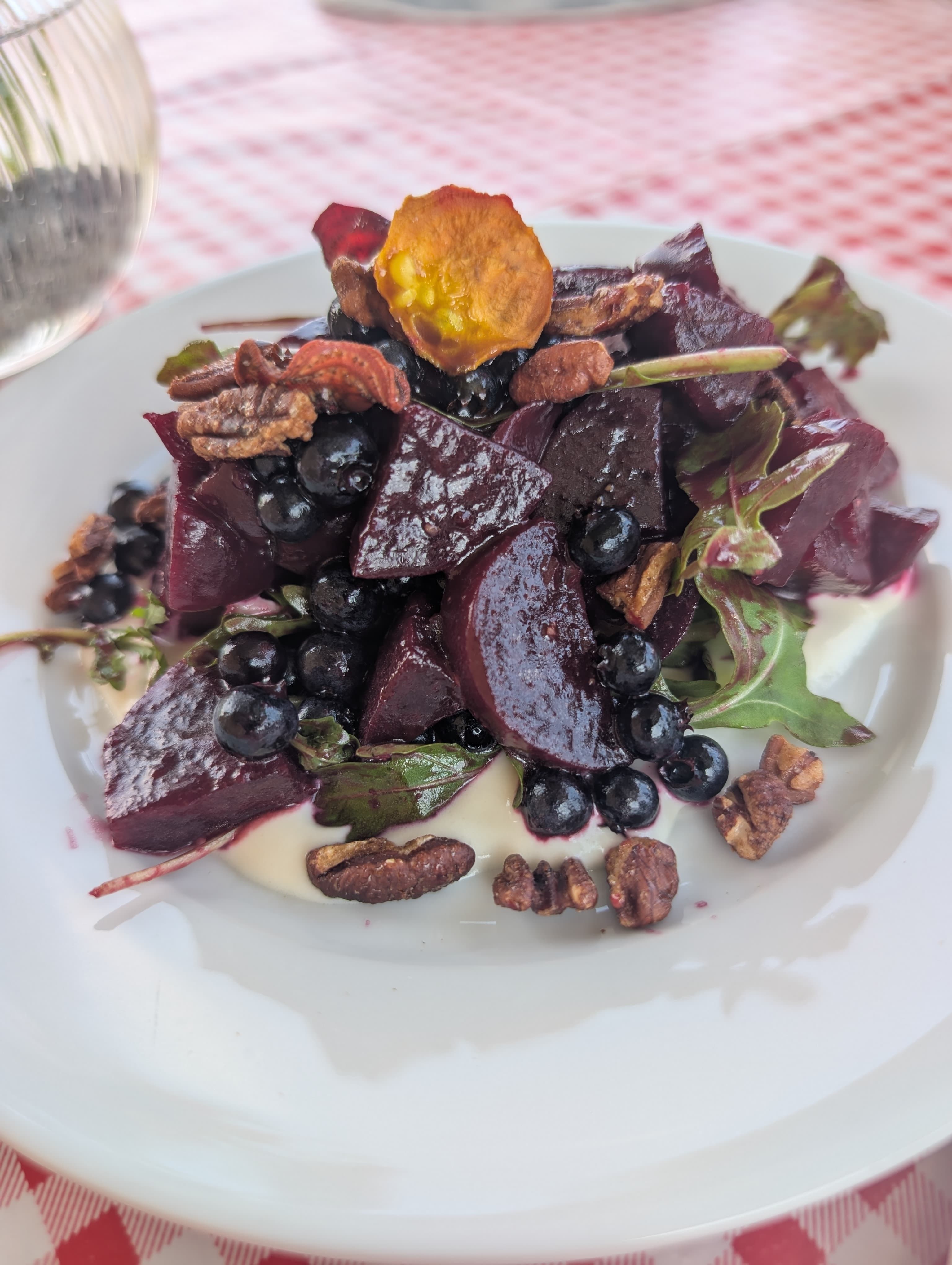 Salade de betteraves aux bleuets